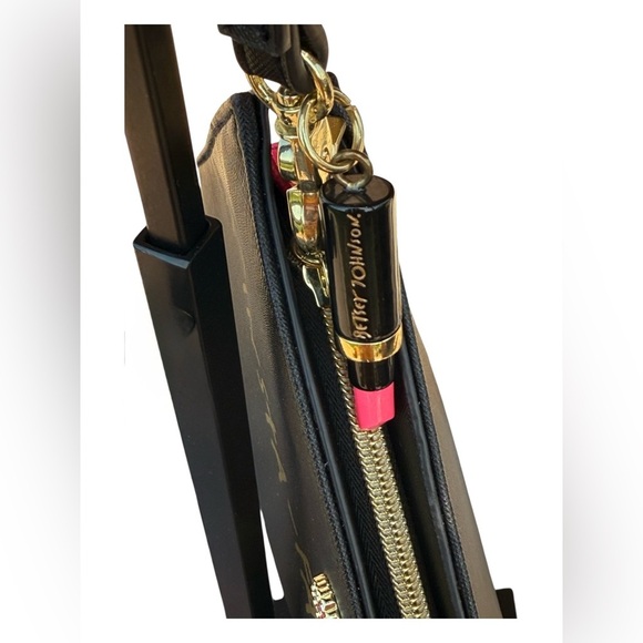 Betsey Johnson #INStA-FAMOUS Black & Pink Makeup Cosmetic Bag 10x8 - Picture 11 of 16